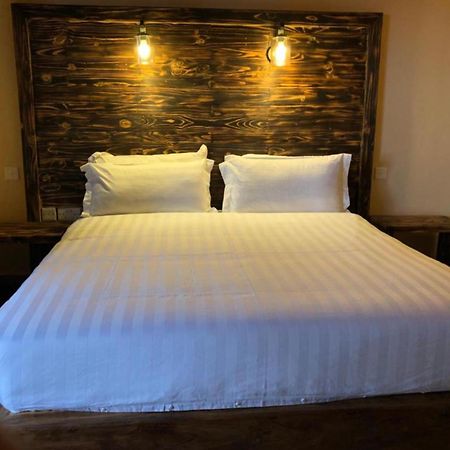 Meley Impala Hotel Munyonyo 外观 照片