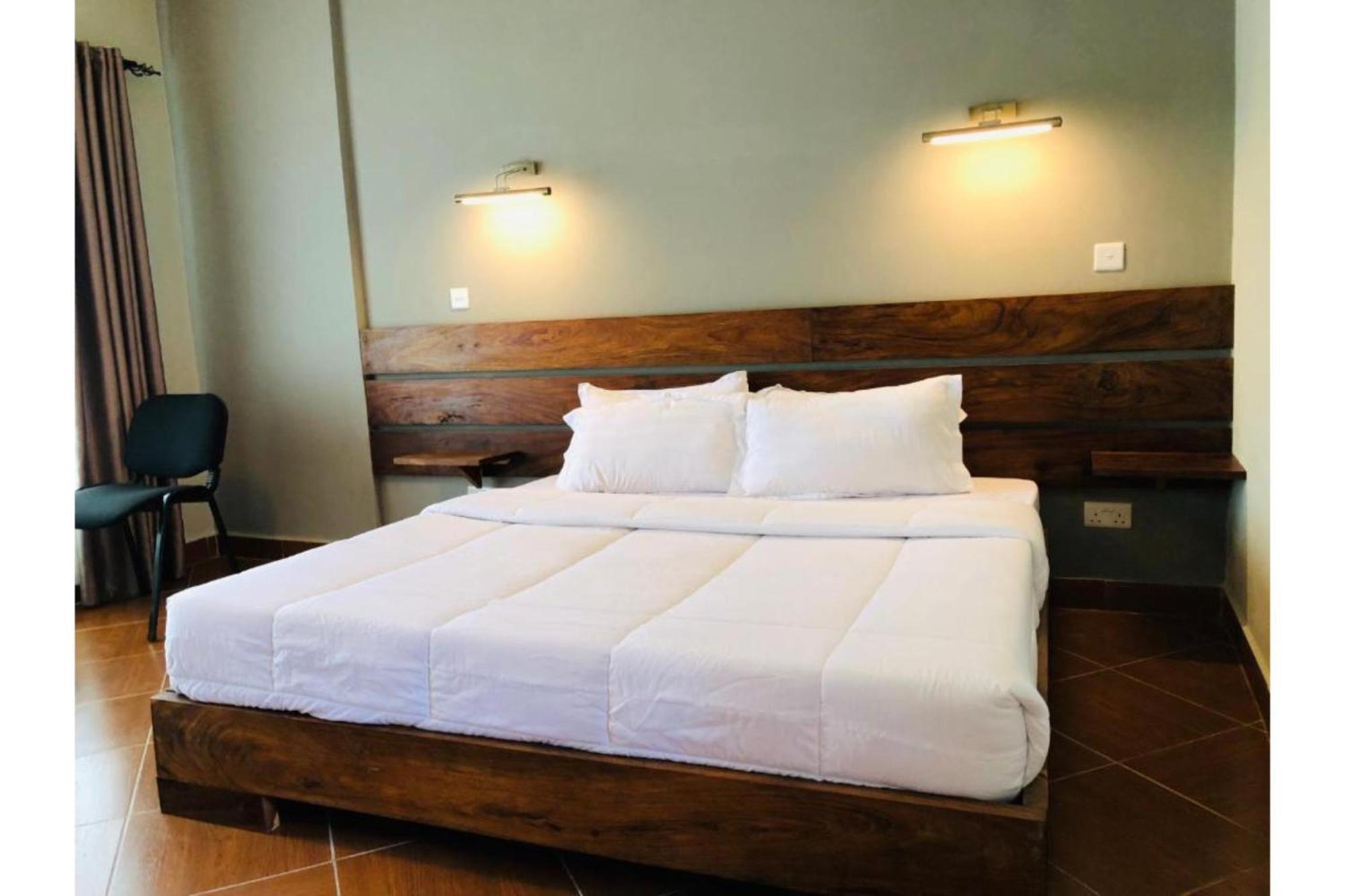 Meley Impala Hotel Munyonyo 外观 照片