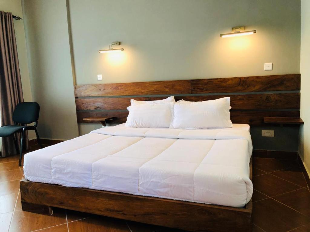 Meley Impala Hotel Munyonyo 外观 照片