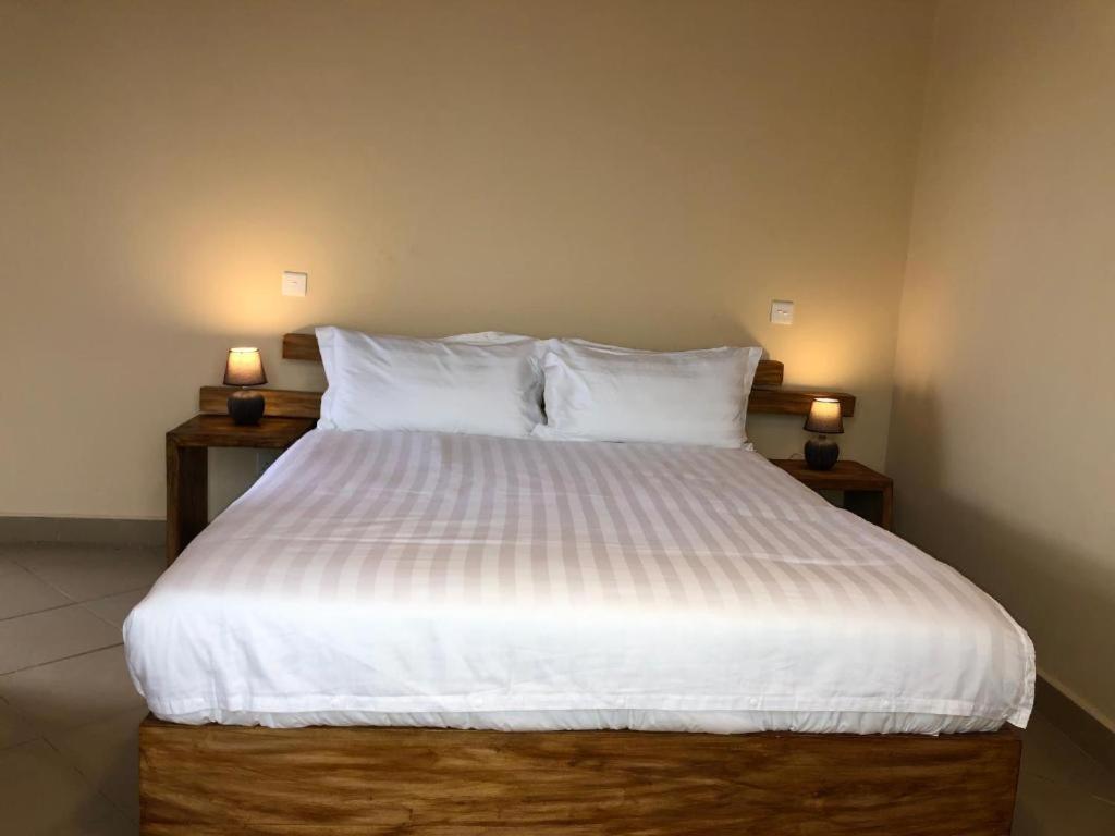 Meley Impala Hotel Munyonyo 外观 照片